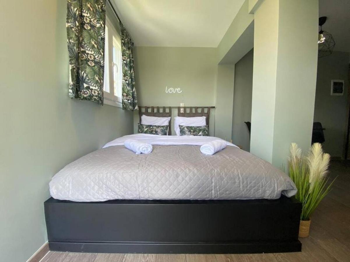 Rooftop Apartment With Garden In Янина Екстериор снимка